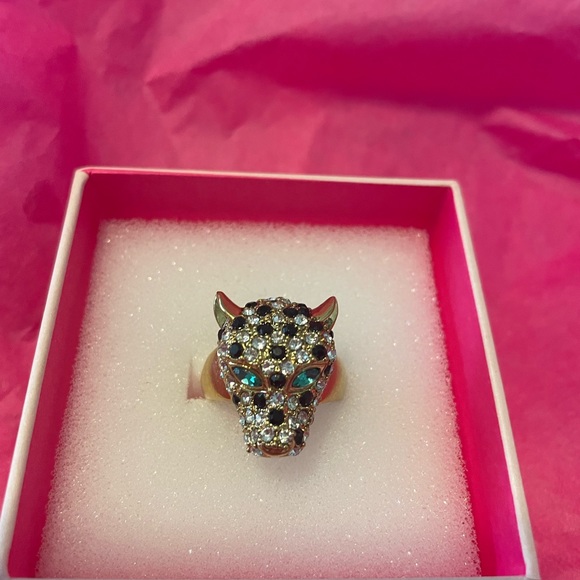 Brand new Stella & Dot retired Roar ring - Picture 4 of 4